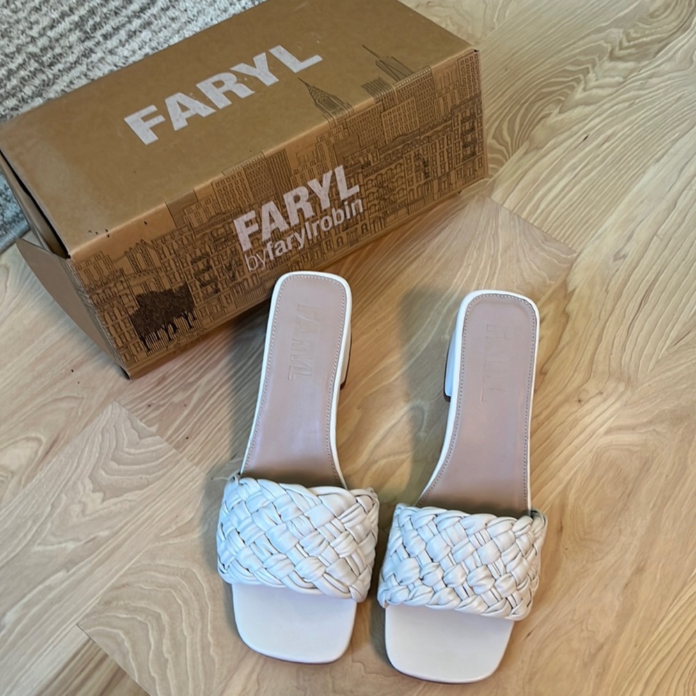 Heeled slides size 11